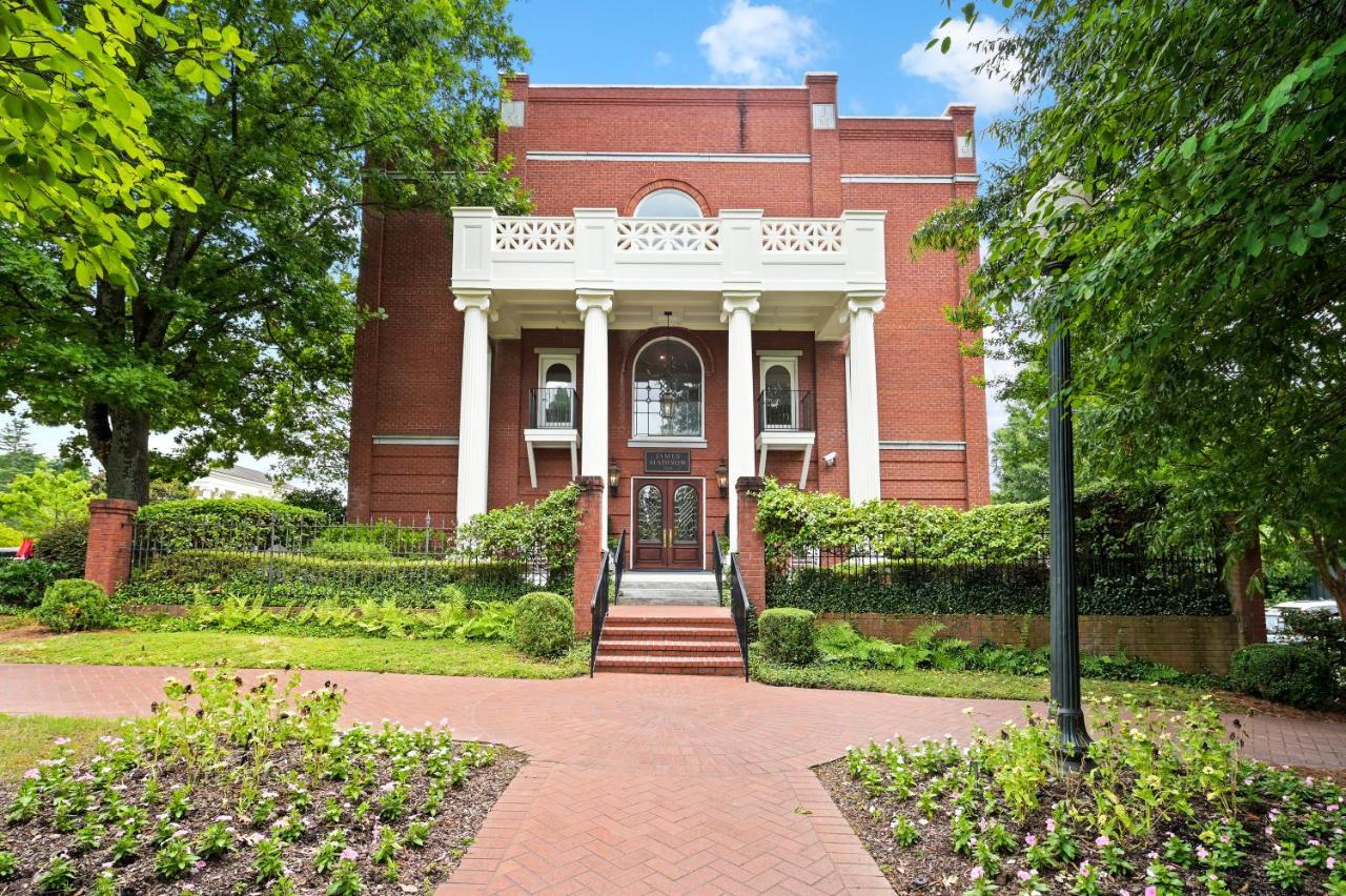The James Madison Inn Екстер'єр фото