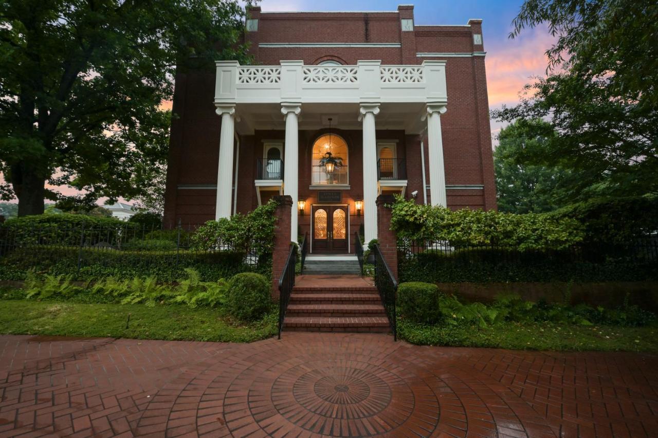 The James Madison Inn Екстер'єр фото