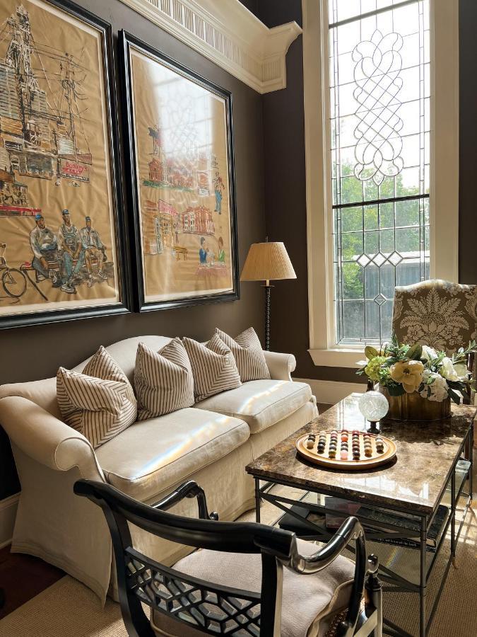 The James Madison Inn Екстер'єр фото